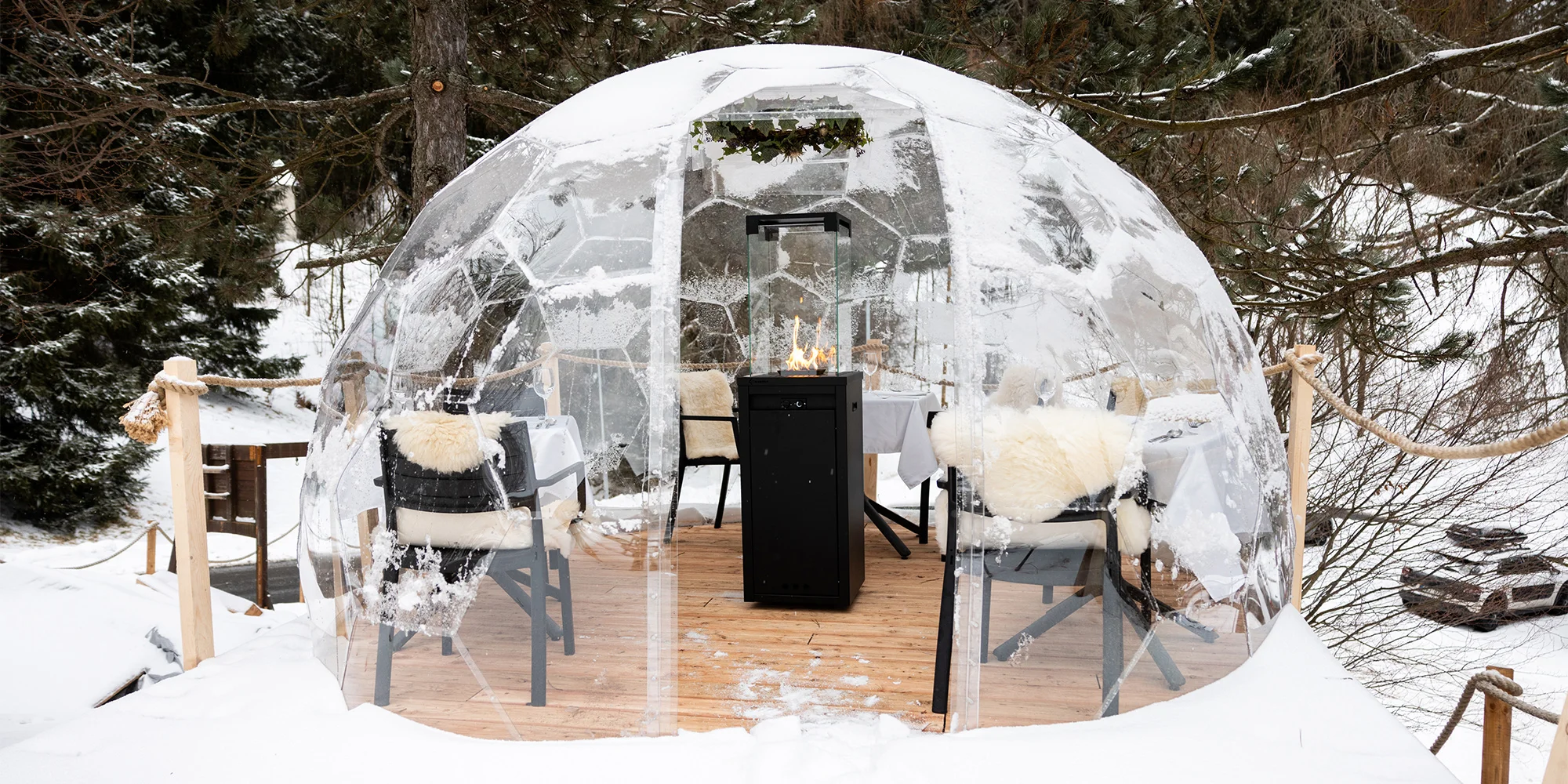 Čtyřchodové menu v iglú restaurace Končina