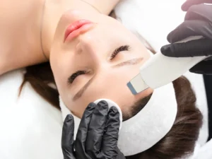 Kosmetické balíčky: špachtle i barvení obočí a řas