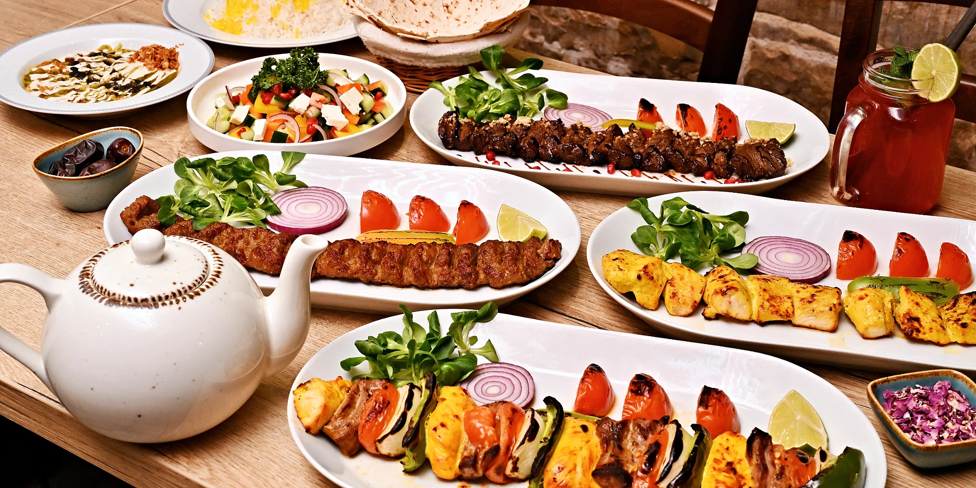 500-1000 Kč na jídlo i pití v pravé perské restauraci