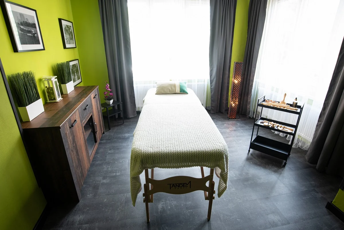 Tradiční masáž na 30–90 min.: záda, šíje i končetiny - Obrázek 5