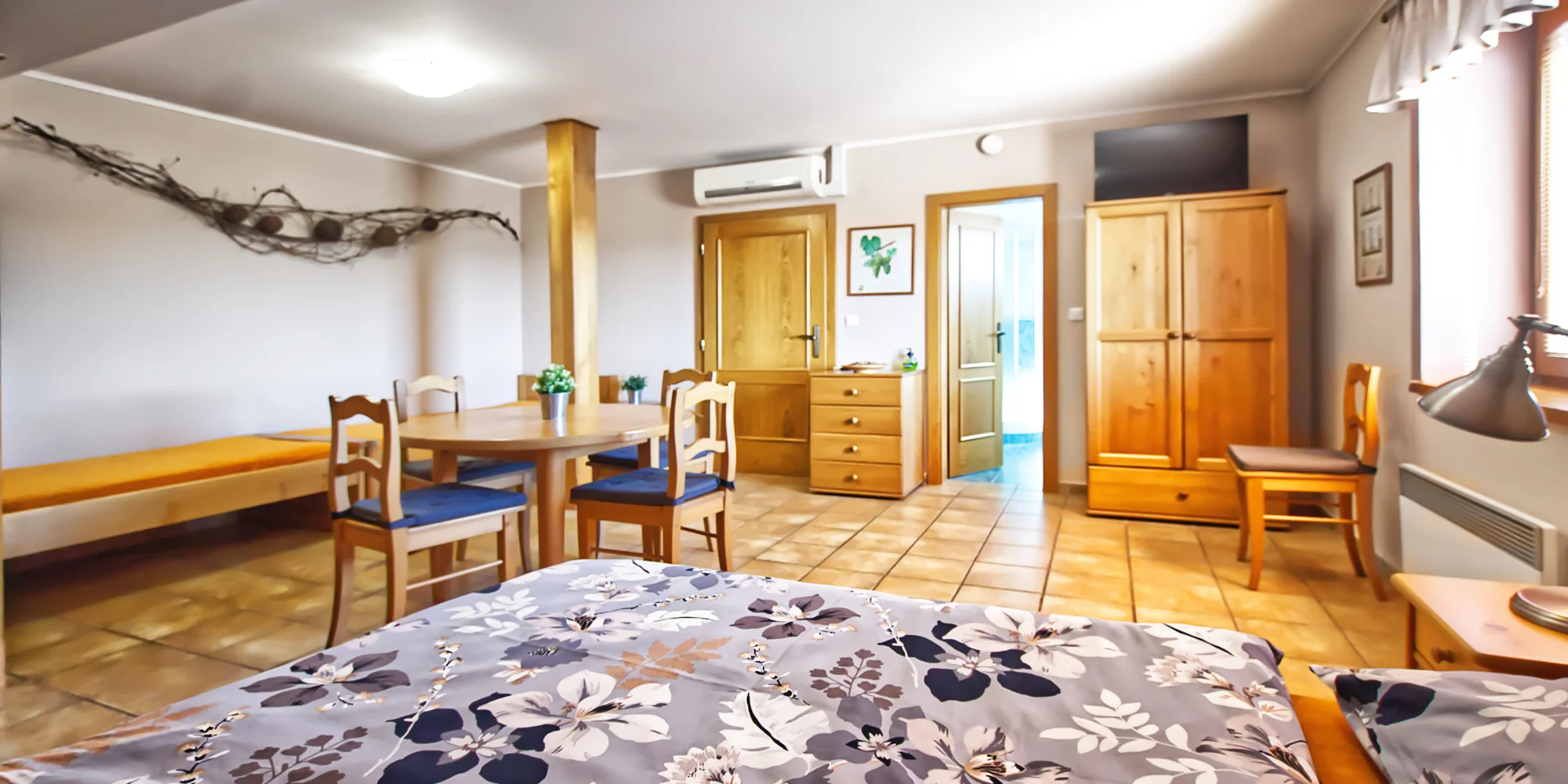 Pobyt u Mikulova: snídaně, degustace i lahev vína - Obrázek 5