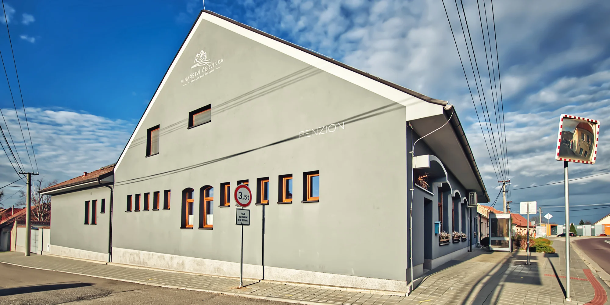 Pobyt u Mikulova: snídaně, degustace i lahev vína - Obrázek 4