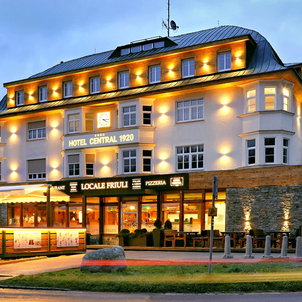 Pobyt v centru Špindlu se snídaní či polopenzí - Obrázek 2