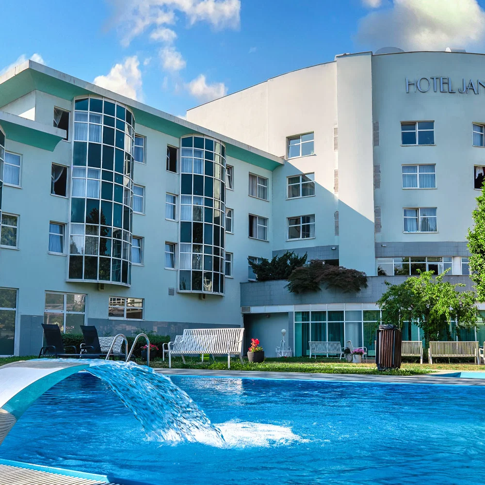 4* pobyt s jídlem, wellness i bazénem v krajině UNESCO - Obrázek 2