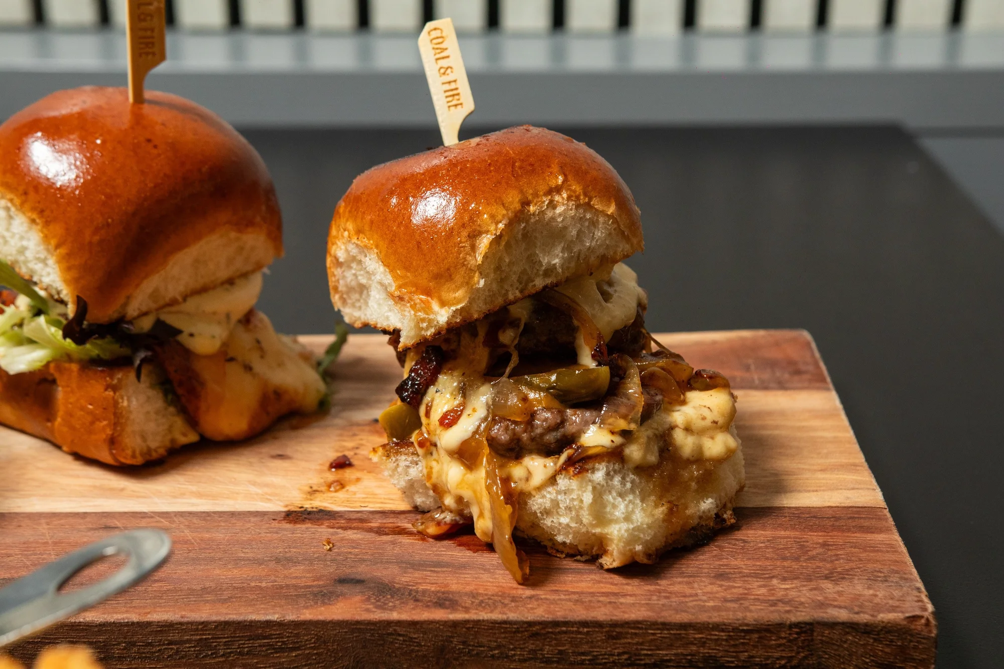 Sada 4 miniburgerů pro 2 osoby: hovězí, vepřový i vege - Obrázek 9