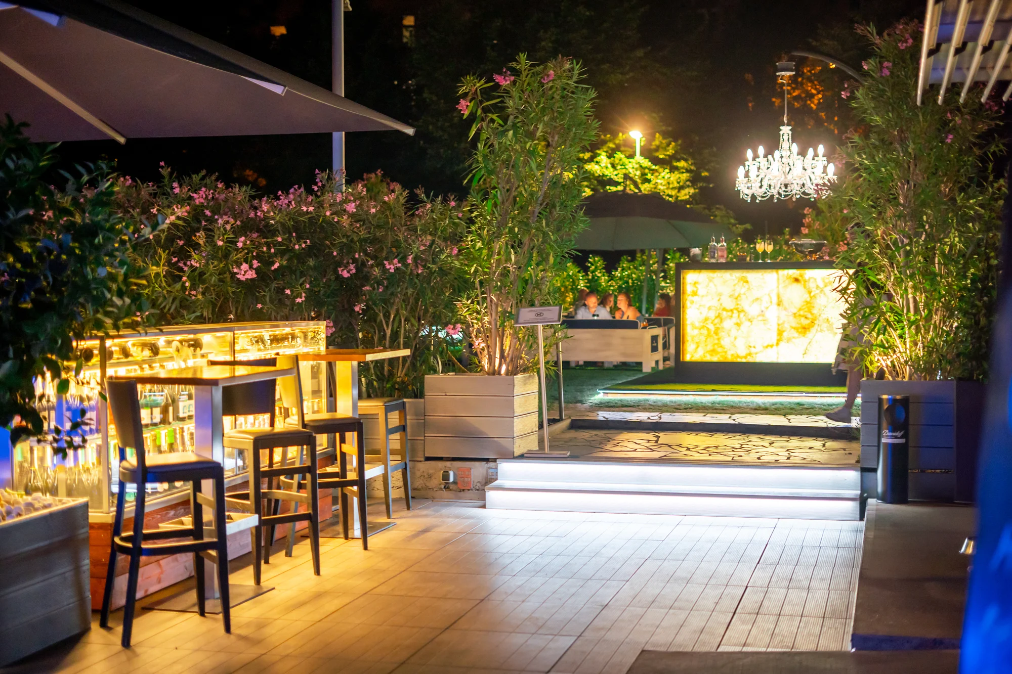 Vstup na Žižkovskou věž a hovězí burger v Miminoo - Obrázek 4