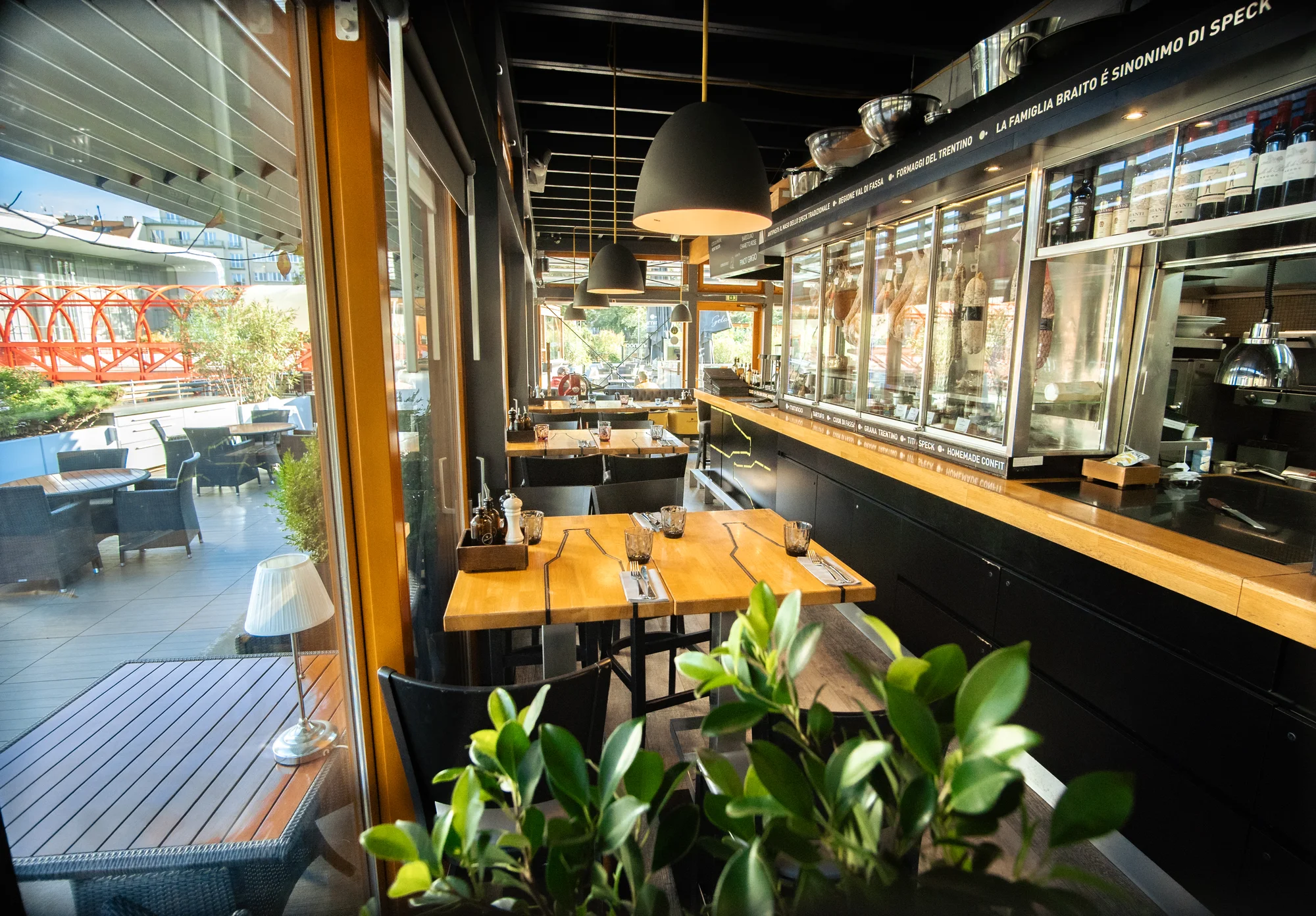 Vstup na Žižkovskou věž a hovězí burger v Miminoo - Obrázek 10