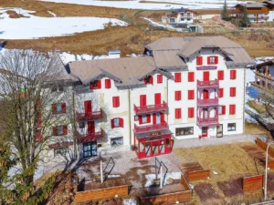 Horský hotel v Dolomitech se snídaní až pro 6 osob