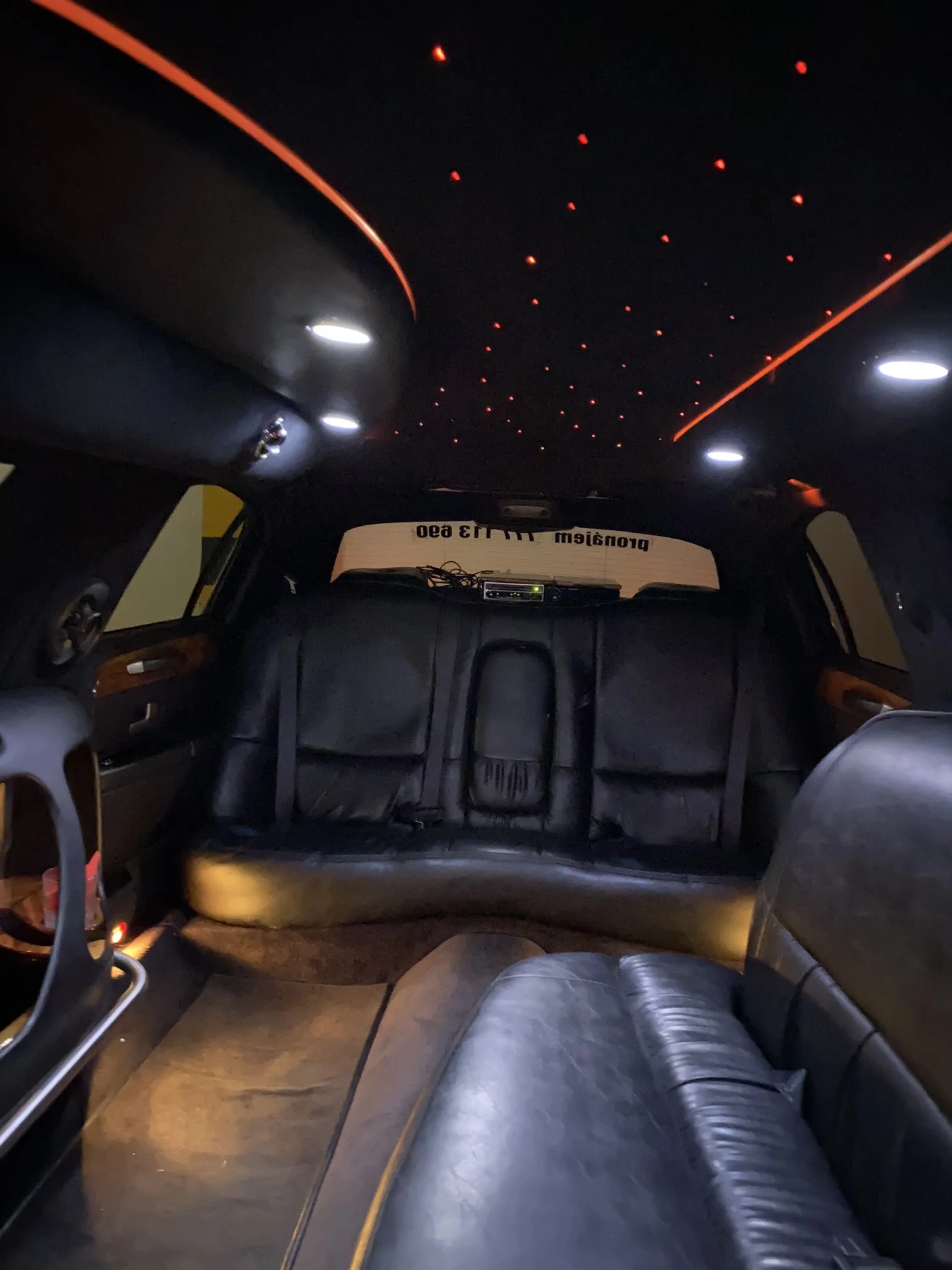 Pronájem limuzíny s řidičem vč. sektu: 30–180 minut - Obrázek 10