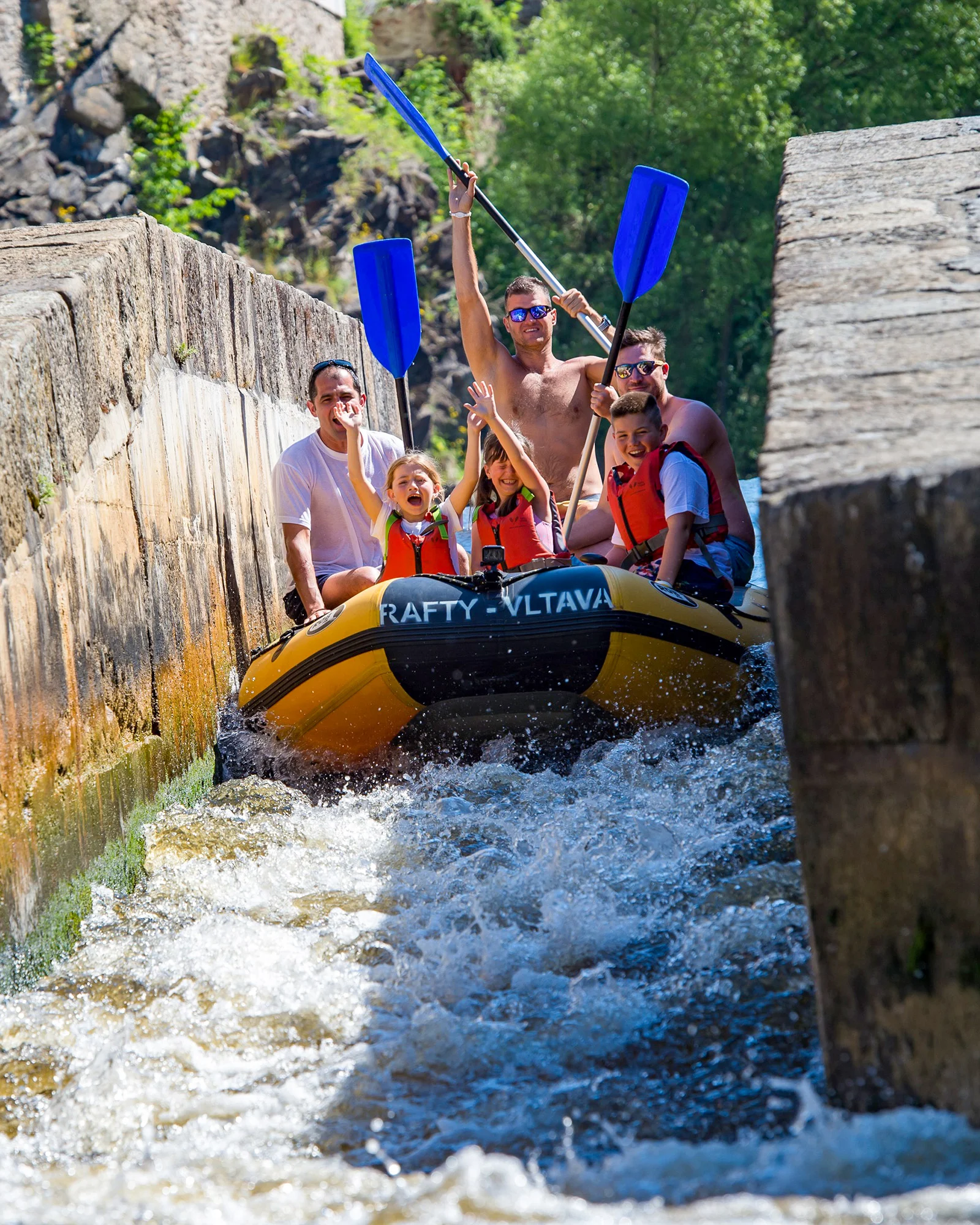 Výlety na raftu po Vltavě pro 2-4 osoby: trasy Č. Krumlovem - Obrázek 3