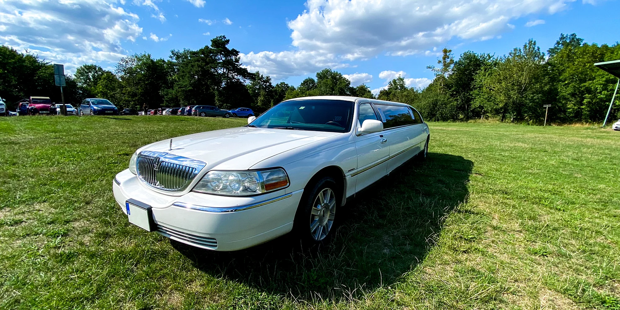 Pronájem limuzíny s řidičem vč. sektu: 30–180 minut - Obrázek 4