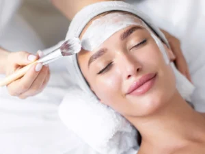 Kosmetika pro unavenou, zralou, aknózní pleť i laser