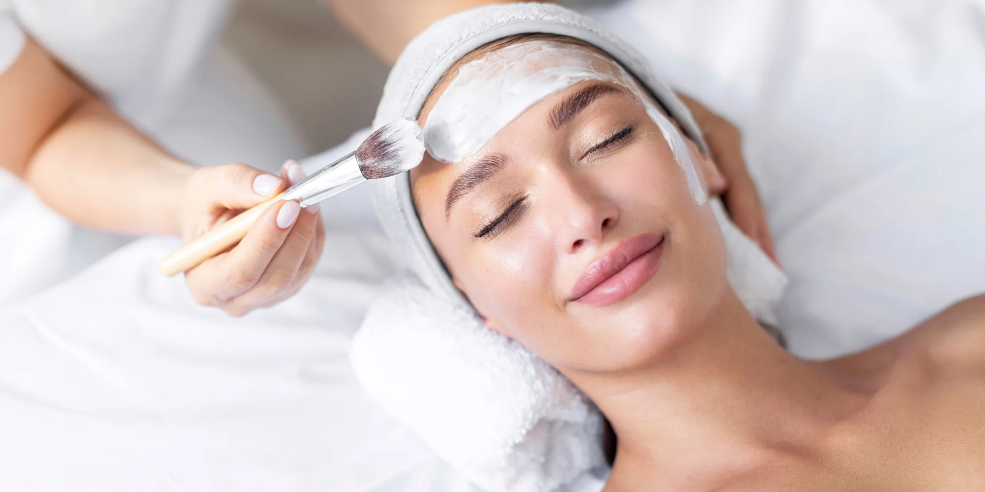 Kosmetika pro unavenou, zralou, aknózní pleť i laser