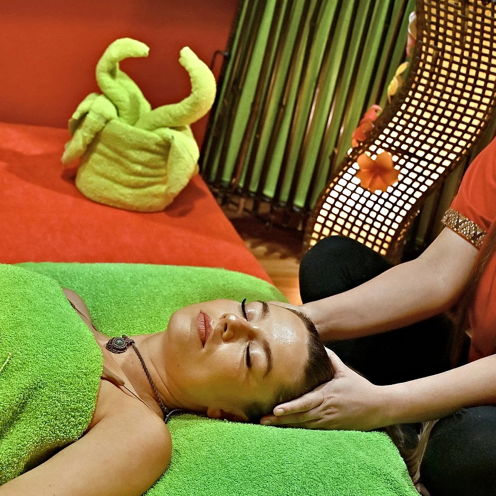 Úžasný relax: 45 minut masáže, sauna a rybičky - Obrázek 2