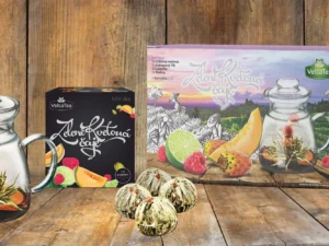 Dárek (nejen) z lásky: set kvetoucích čajů s konvičkou