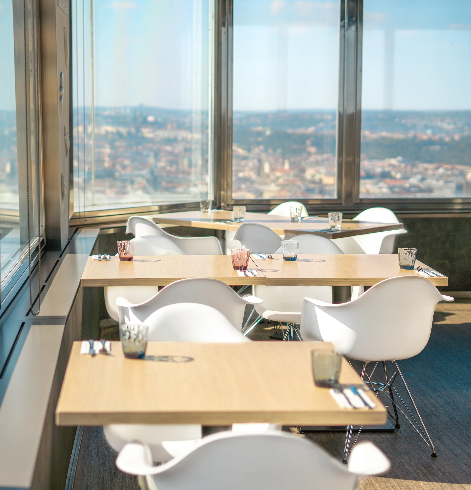 Snídaně v Žižkovské věži a vstup na vyhlídku - Obrázek 6