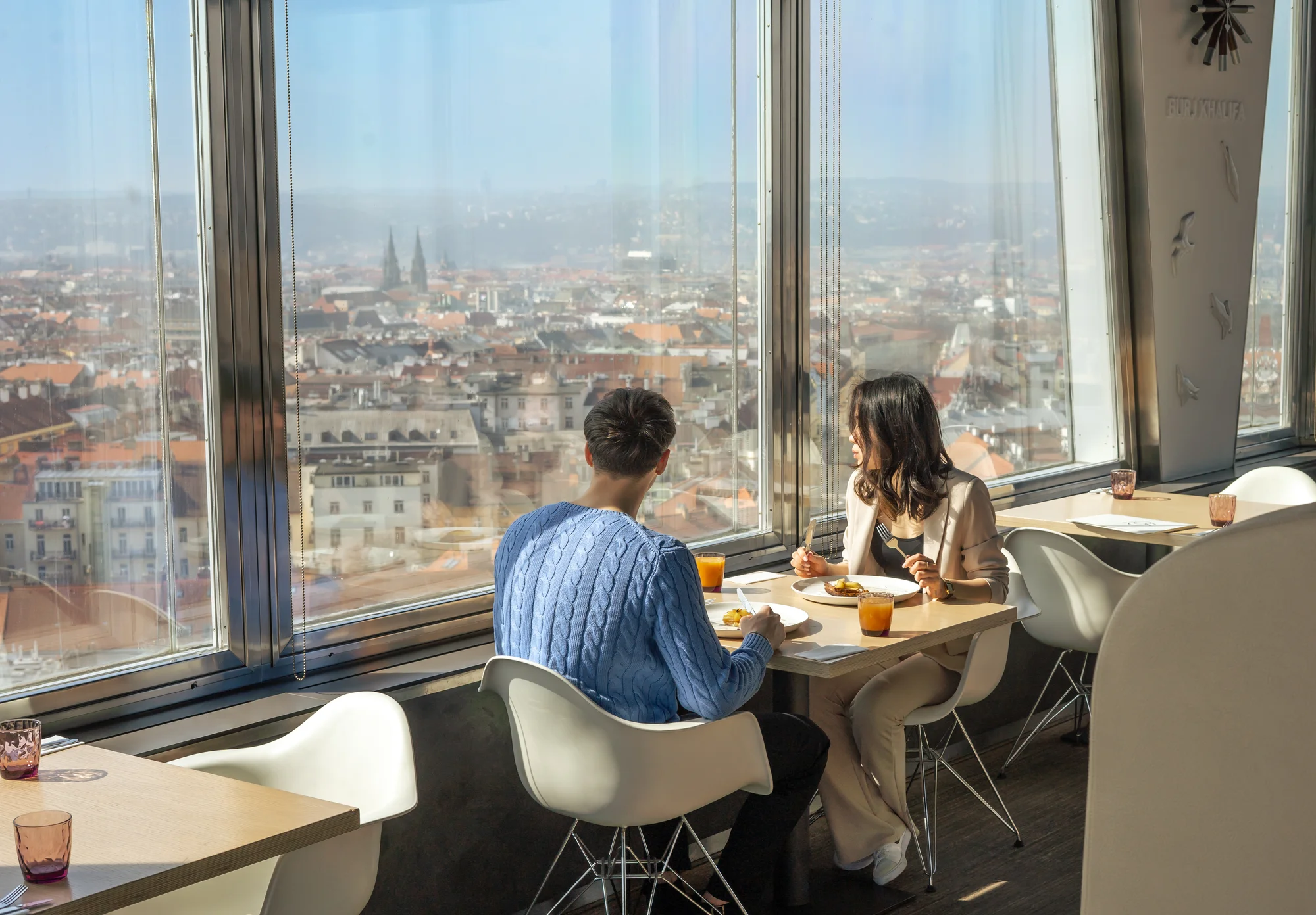 Snídaně v Žižkovské věži a vstup na vyhlídku - Obrázek 7
