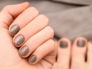 Manikúra a pedikúra vč. peelingu a možnost gel laku