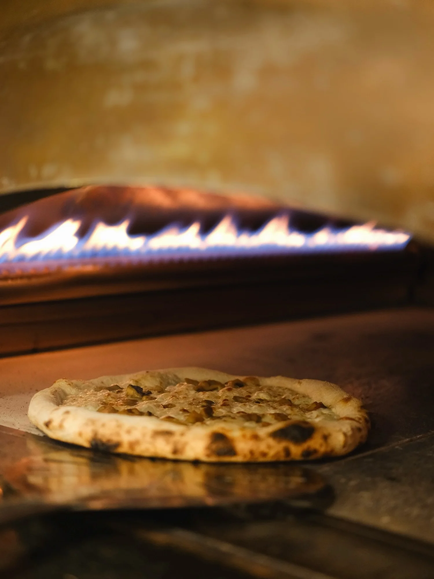 Pizza dle výběru i vč. nápoje v centru Prahy: 1-2 osoby - Obrázek 6