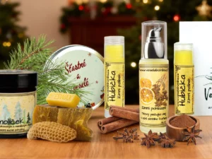 Přírodní kosmetika: balzám na rty, tělový olej i mast