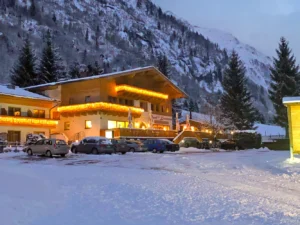 Kaprun a Kitzsteinhorn: wellness, jídlo i lyžování