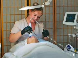 Úprava obočí či řas i kompletní kosmetické ošetření