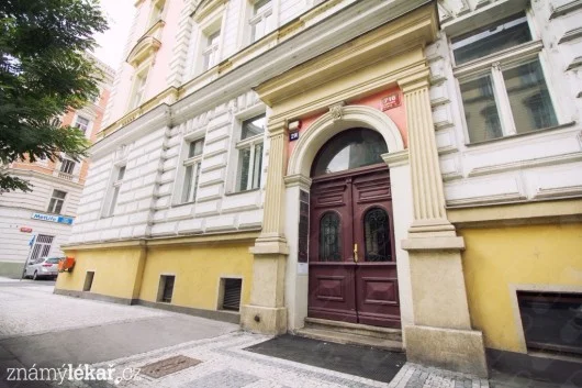 Dentální hygiena vč. Air Flow pro krásný úsměv - Obrázek 5