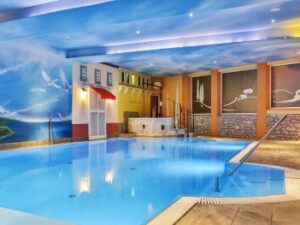 Aktivní i relaxační pobyt ve Schwarzwaldu: 4* Vital- und Wellnesshotel Albblick se snídaní, wellness a fitness