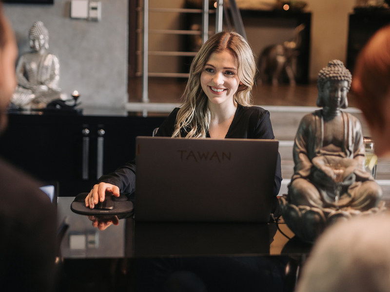 Revitalizující masáž obličeje a hlavy - Obrázek 4