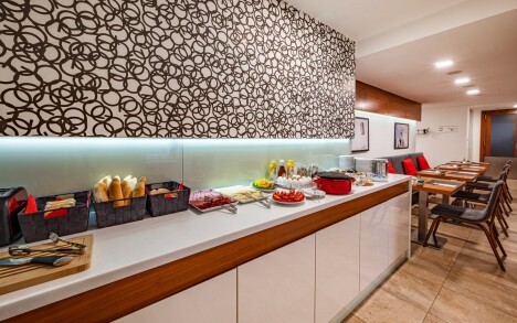 Mariánské Lázně nedaleko centra v historickém B&B Villa Hotelu *** se snídaněmi + zkrášlovací služby v salonu - Obrázek 2