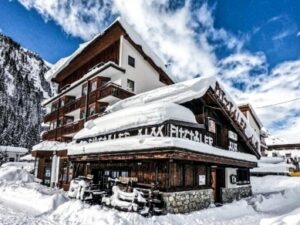 Relax v Tyrolských Alpách: Alpine B&B se snídaní a každodenním vstupem do wellness + zapůjčení výbavy na túry
