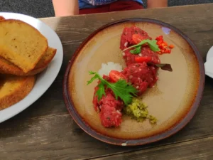 300 g tataráku z hovězí svíčkové v bio kvalitě