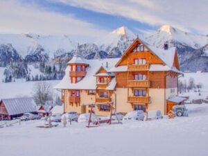 Belianské Tatry 100 m od sjezdovky v oceněném Wellness Penziónu Strachan *** s wellness, polopenzí + aktivity