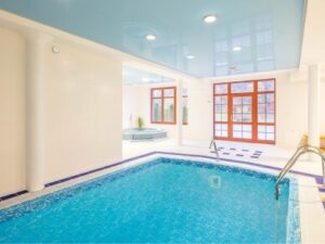 Krušné hory: Pytloun Wellness Hotel Hasištejn **** s polopenzí, neomezeným wellness a hernou + bowling