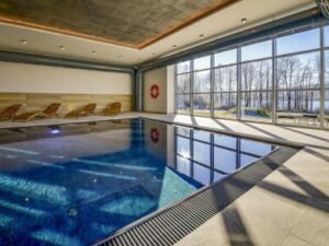 Pobyt na břehu Lipna v Resortu Orsino **** s neomezeným vstupem do wellness, gurmánskou polopenzí a slevami