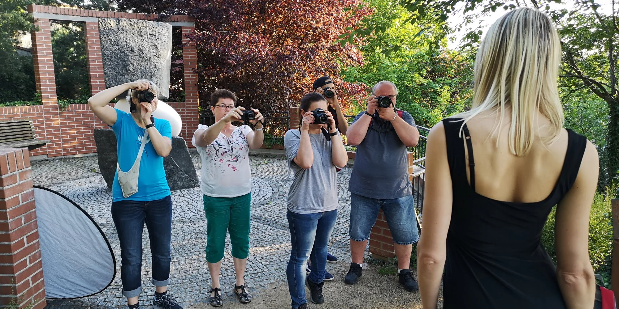 Kurz focení mobilem i zrcadlovkou, venku i v ateliéru - Obrázek 6