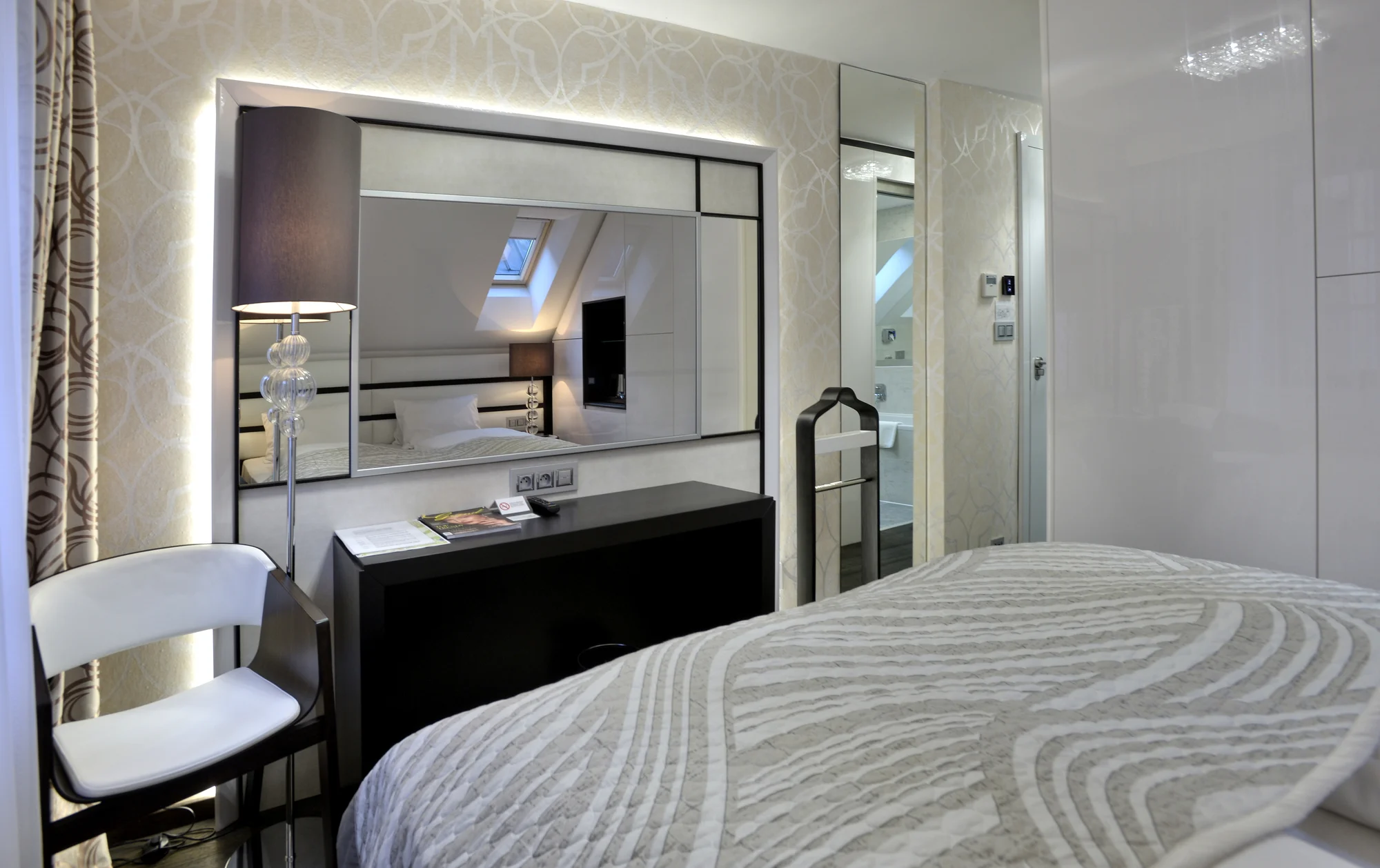 Pobyt v centru Krumlova se snídaní či polopenzí - Obrázek 7