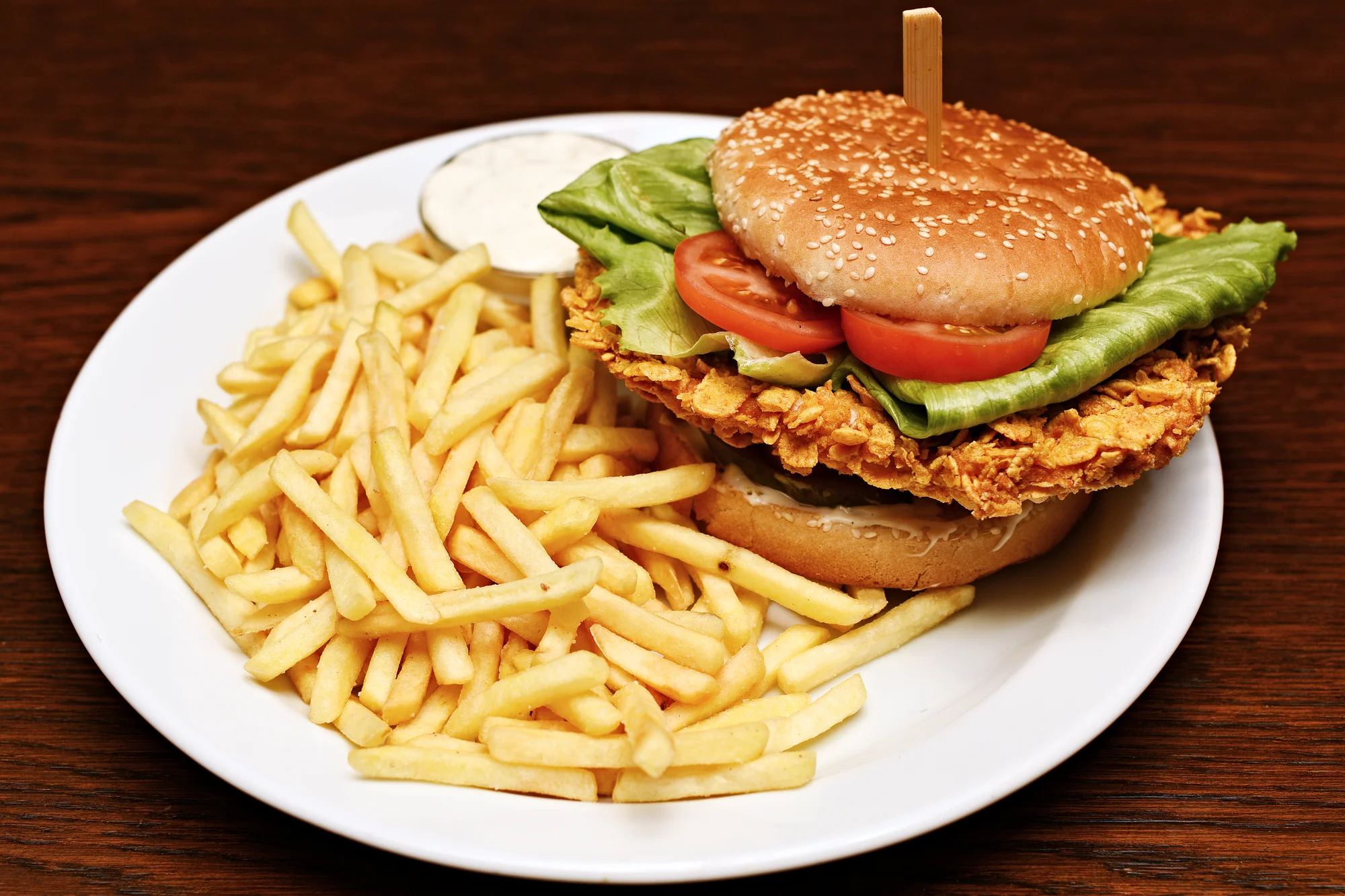 Hovězí nebo kuřecí burger s hranolky a tatarkou - Obrázek 7