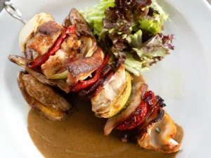 3chodové menu pro pár v romantické restauraci