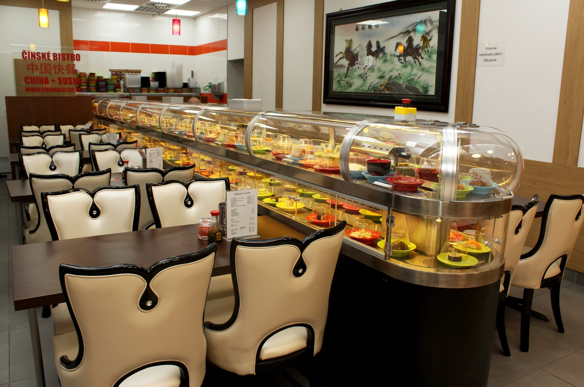 Running sushi: 2hodinová asijská hostina v OC - Obrázek 6