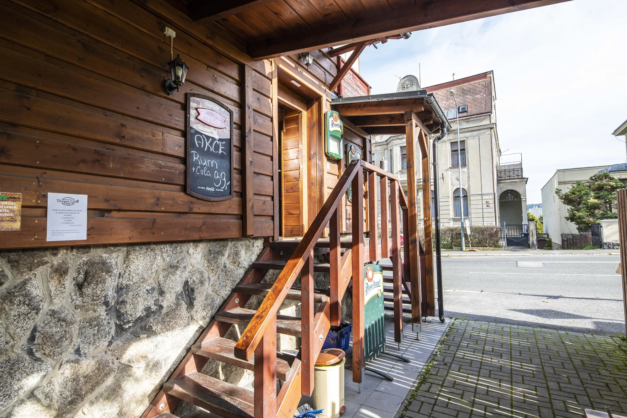 Double Cheese and Bacon Burger, dip i hranolky - Obrázek 9
