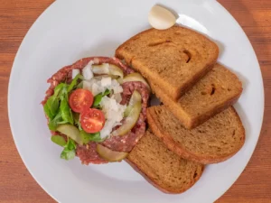 150–450g tatarský biftek z hovězího masa Angus