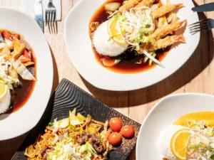 Asijské jídlo podle výběru: krevety, kuře i tofu