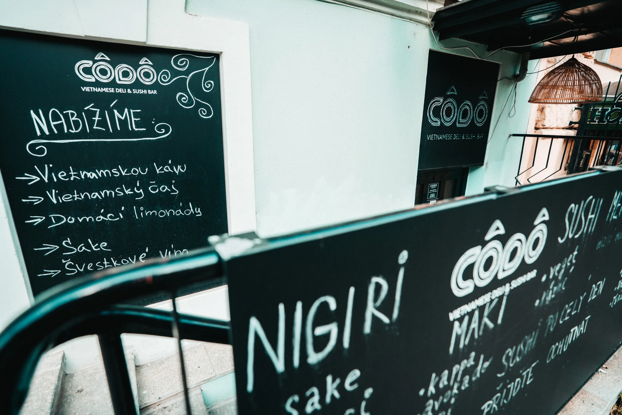 Asijský hlavní chod podle výběru: kuře, nudle i tofu - Obrázek 11