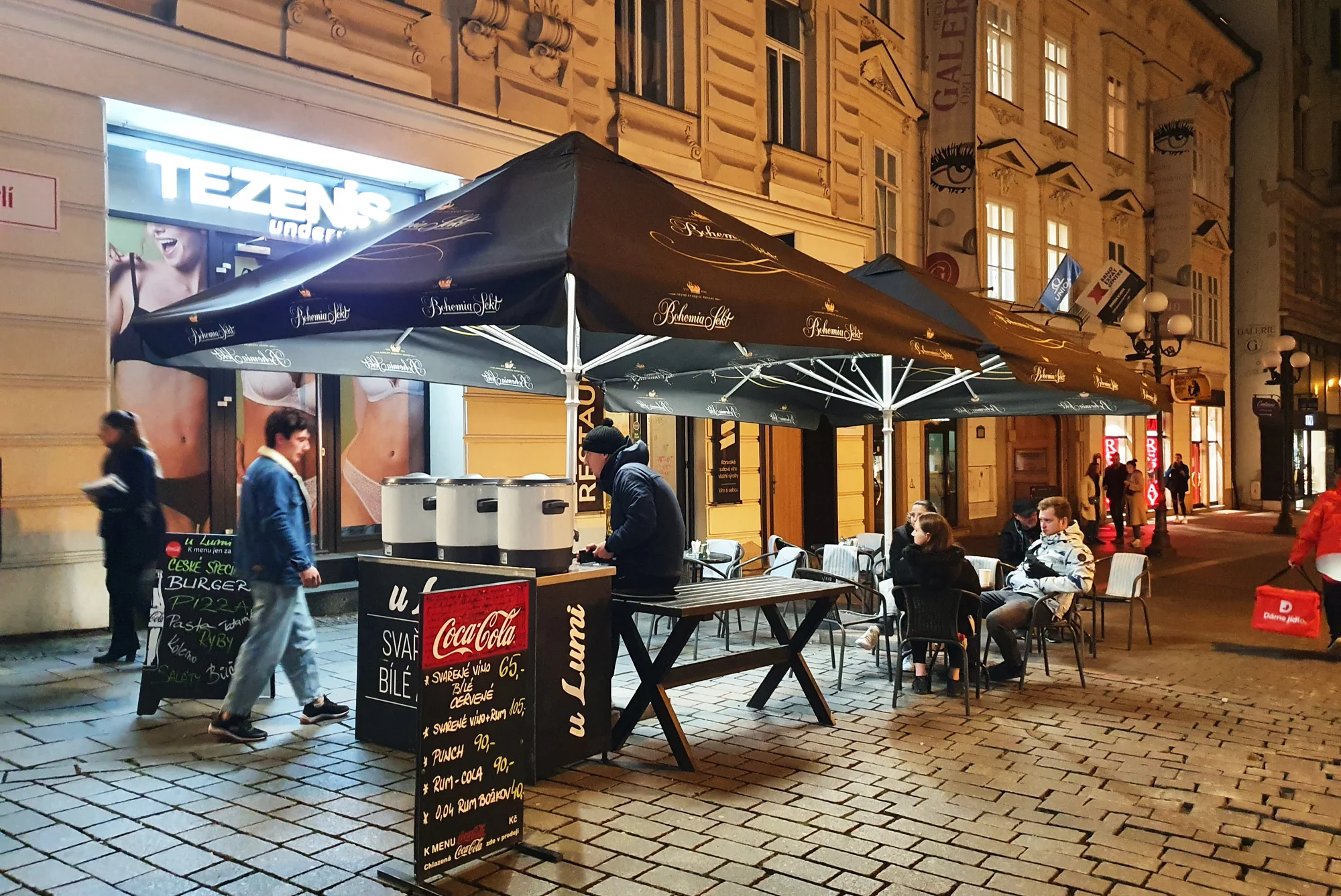 Burger pro 2 osoby dle výběru: hovězí i steak z lososa - Obrázek 10