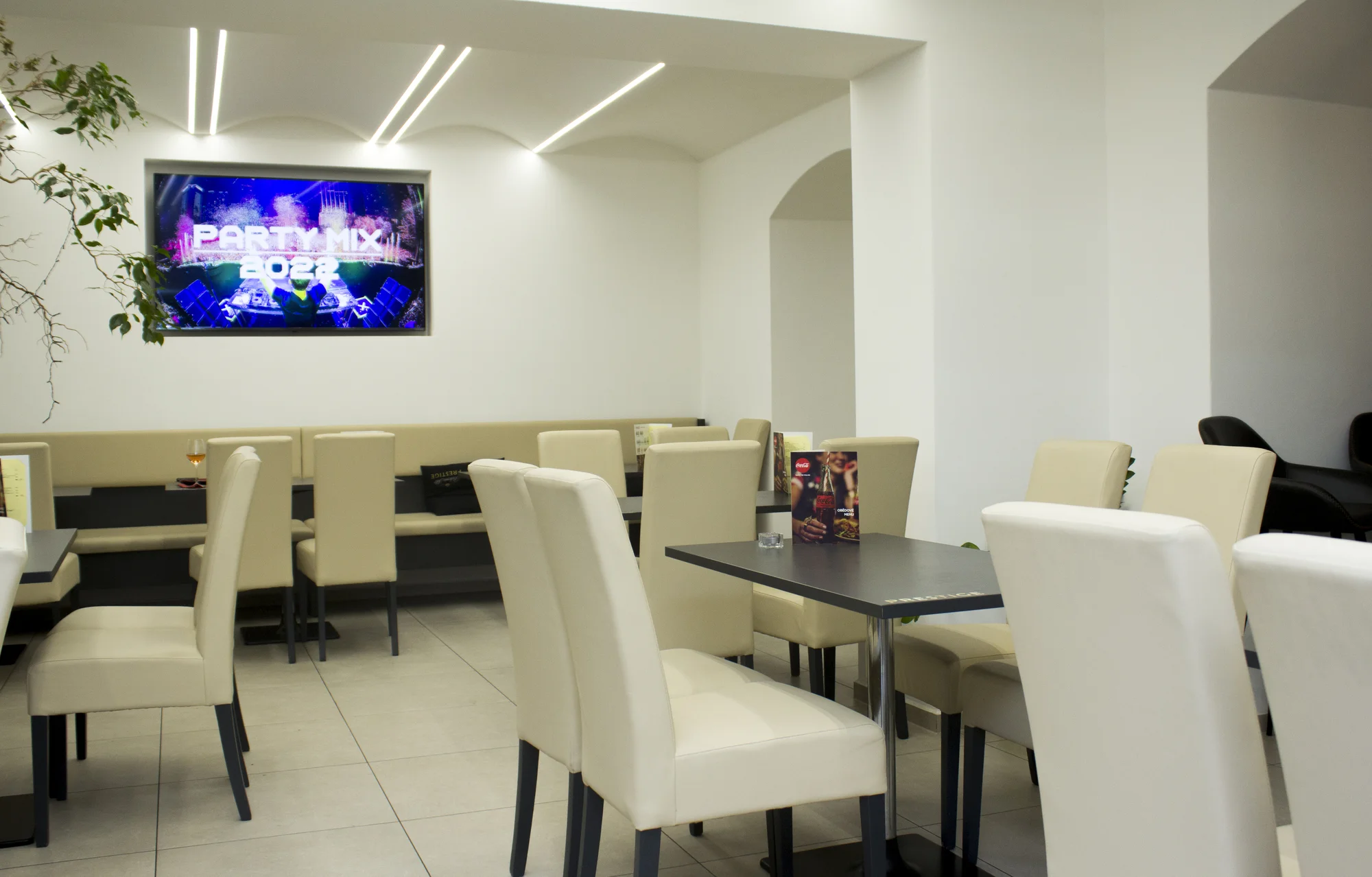 Burger pro 2 osoby dle výběru: hovězí i steak z lososa - Obrázek 11