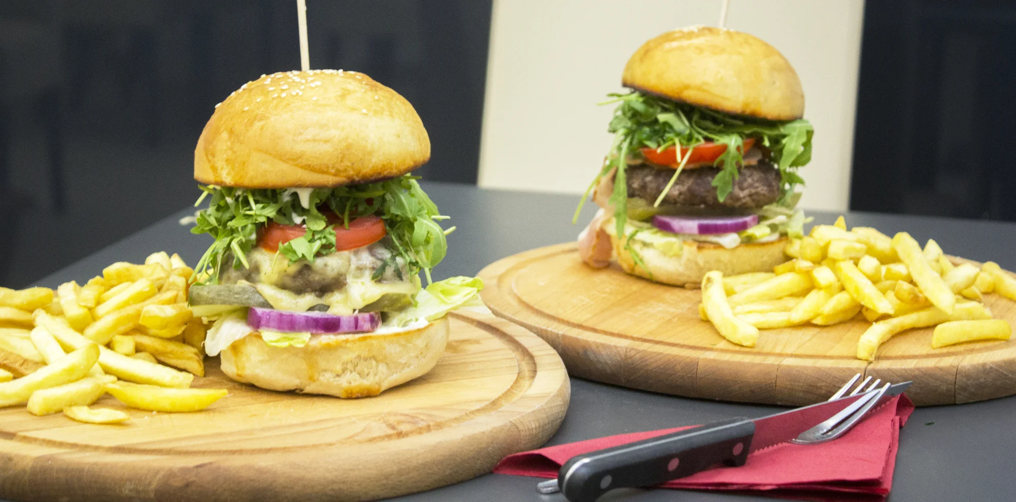 Burger pro 2 osoby dle výběru: hovězí i steak z lososa - Obrázek 7