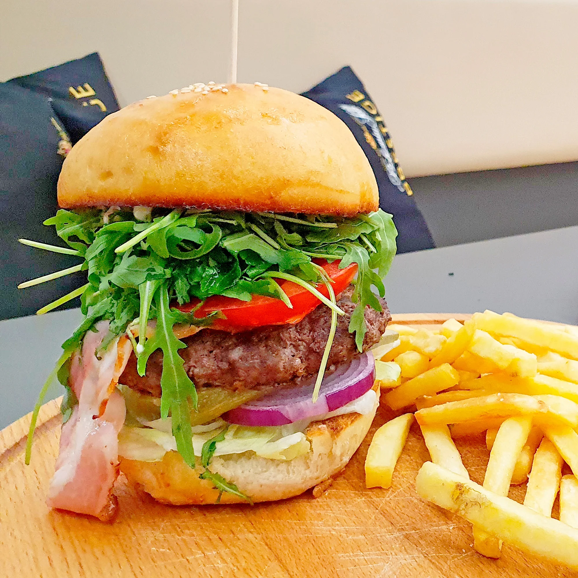 Burger pro 2 osoby dle výběru: hovězí i steak z lososa - Obrázek 2