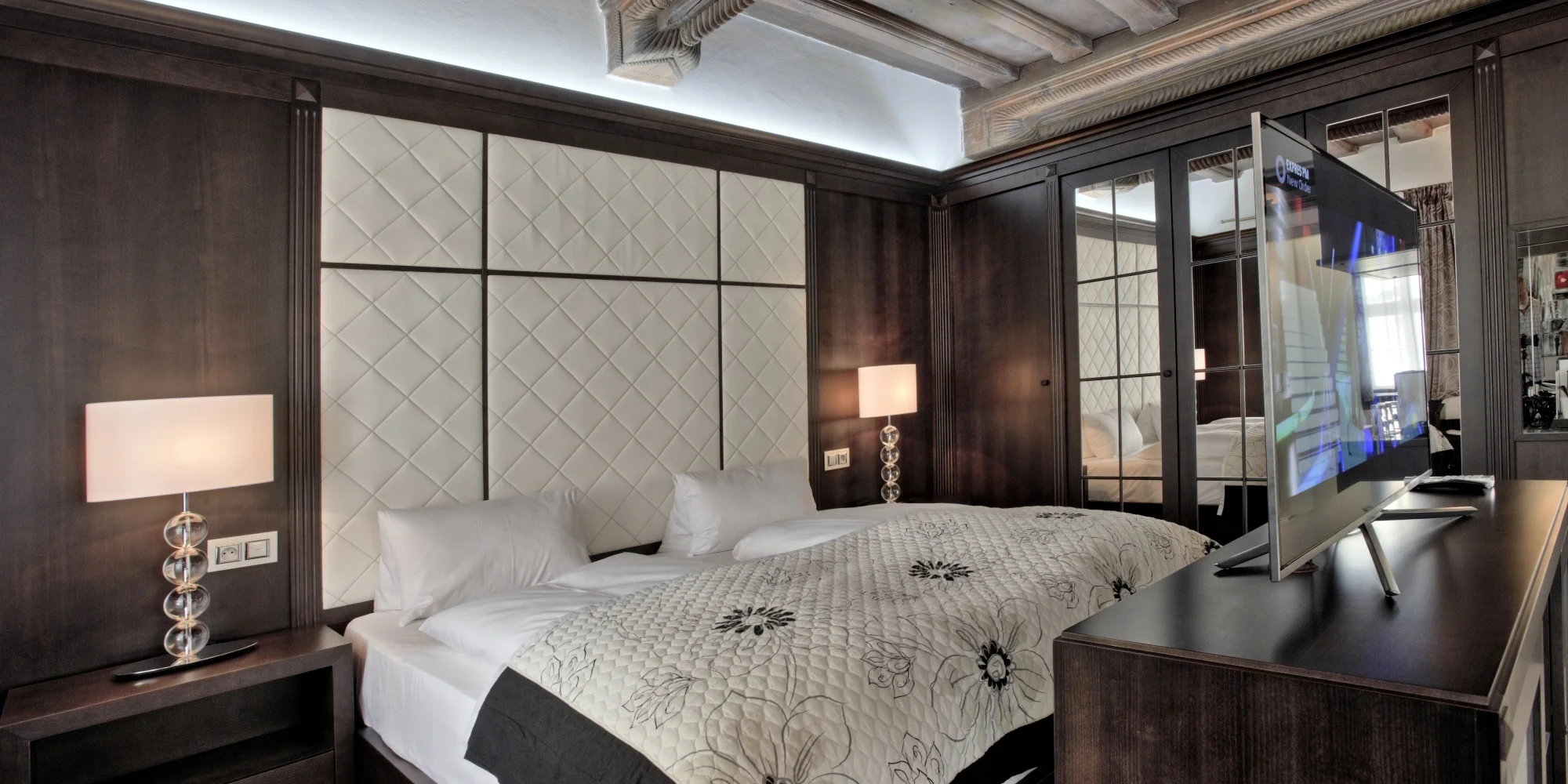 Pobyt v centru Krumlova se snídaní či polopenzí - Obrázek 5