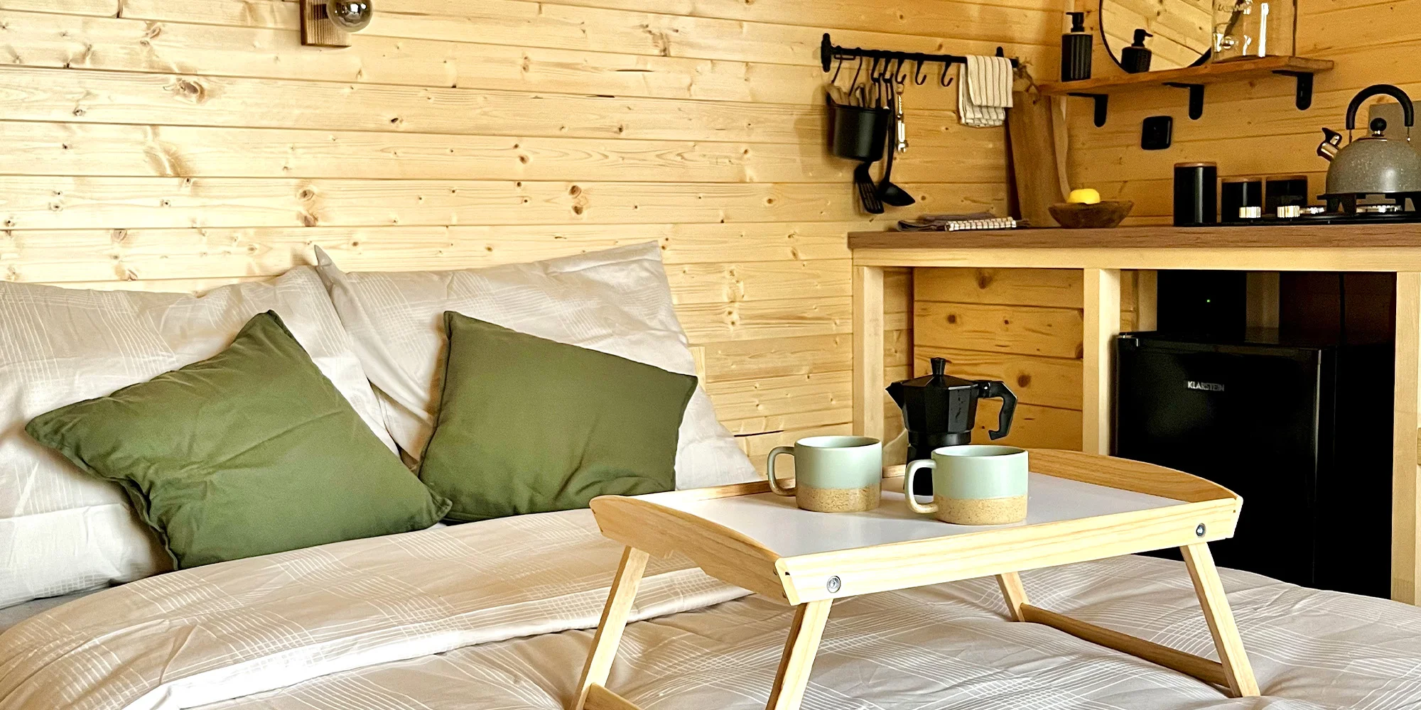 Chata v korunách stromů a relax ve vyhřívaném sudu - Obrázek 4